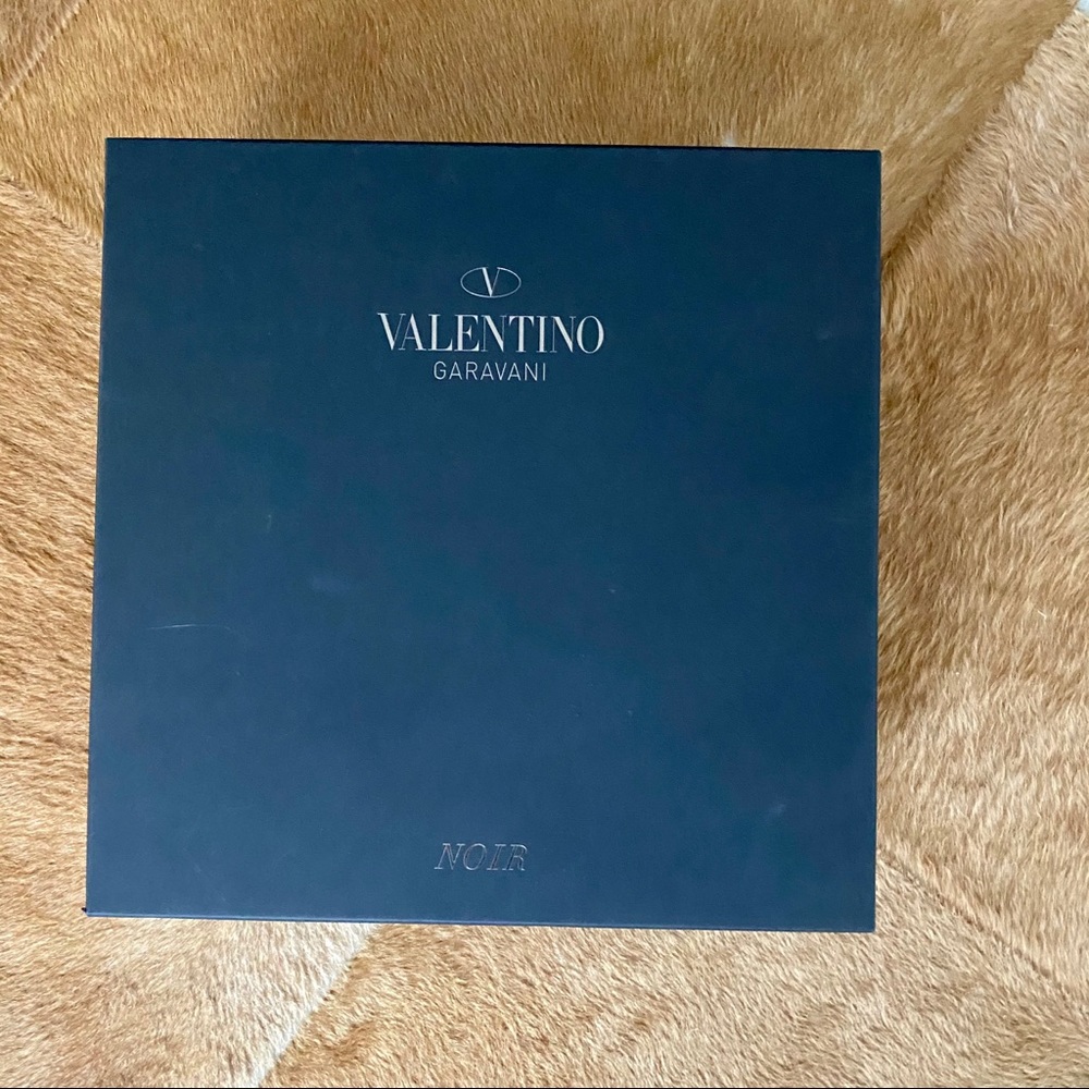 AUTH VALENTINO GARAVANI BLACK SHOE BOX - Picture 8 of 12